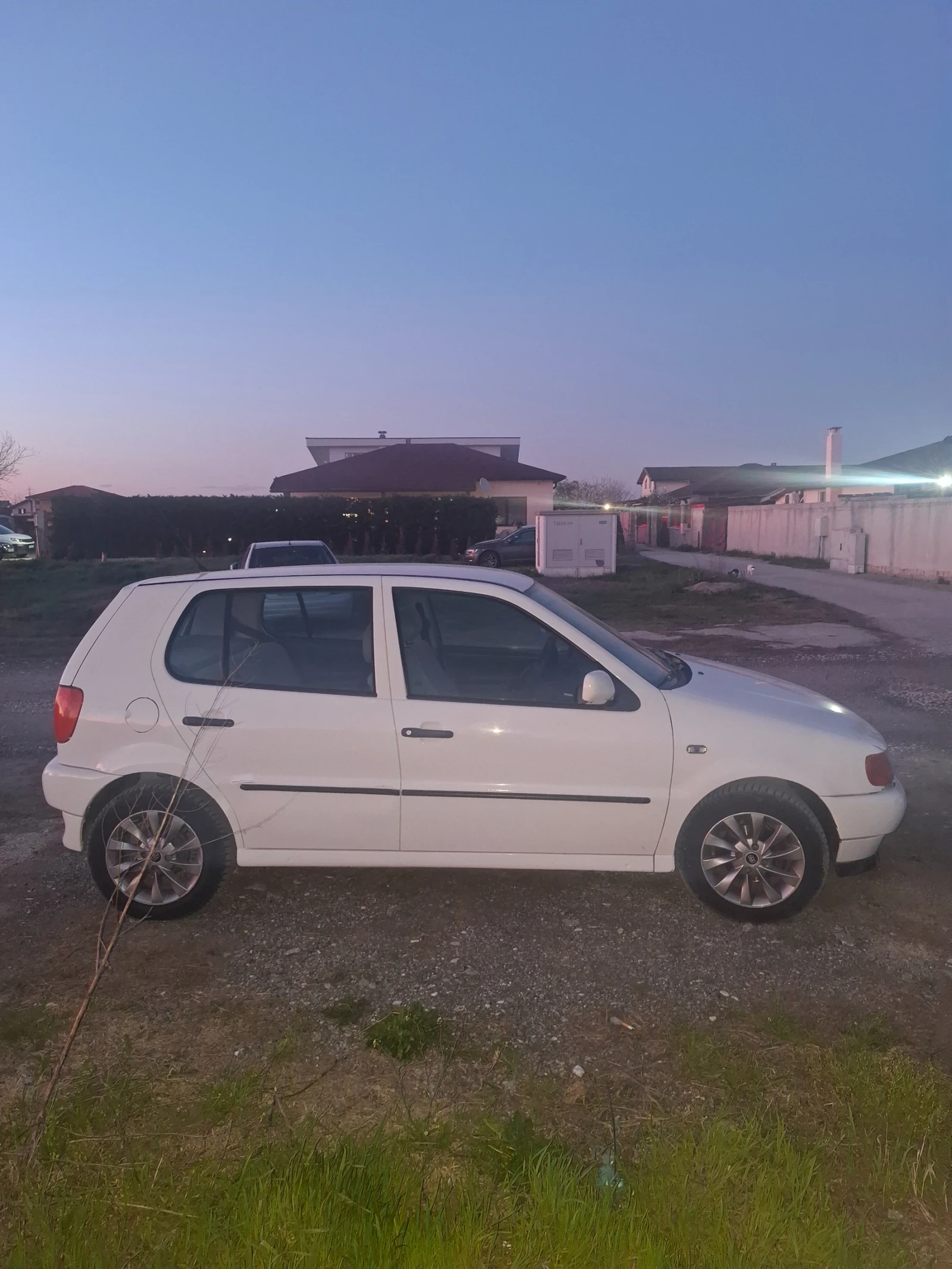 VW Polo, снимка 4 - Автомобили и джипове - 54140675