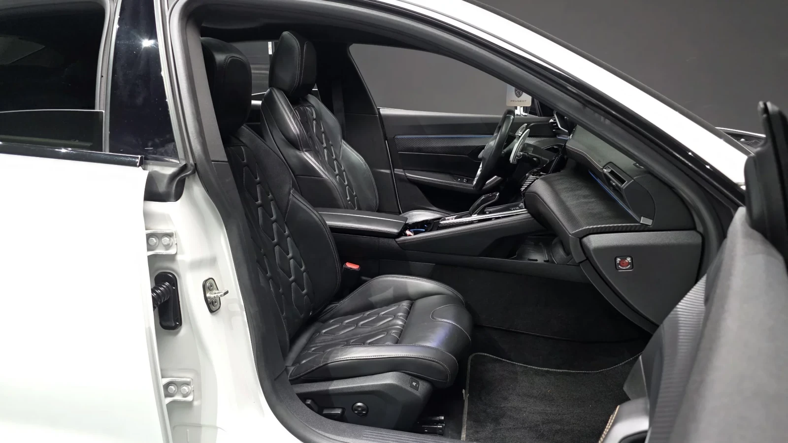 Peugeot 508 GT* DISTRONIC* ШИБИДАХ, снимка 14 - Автомобили и джипове - 54148911