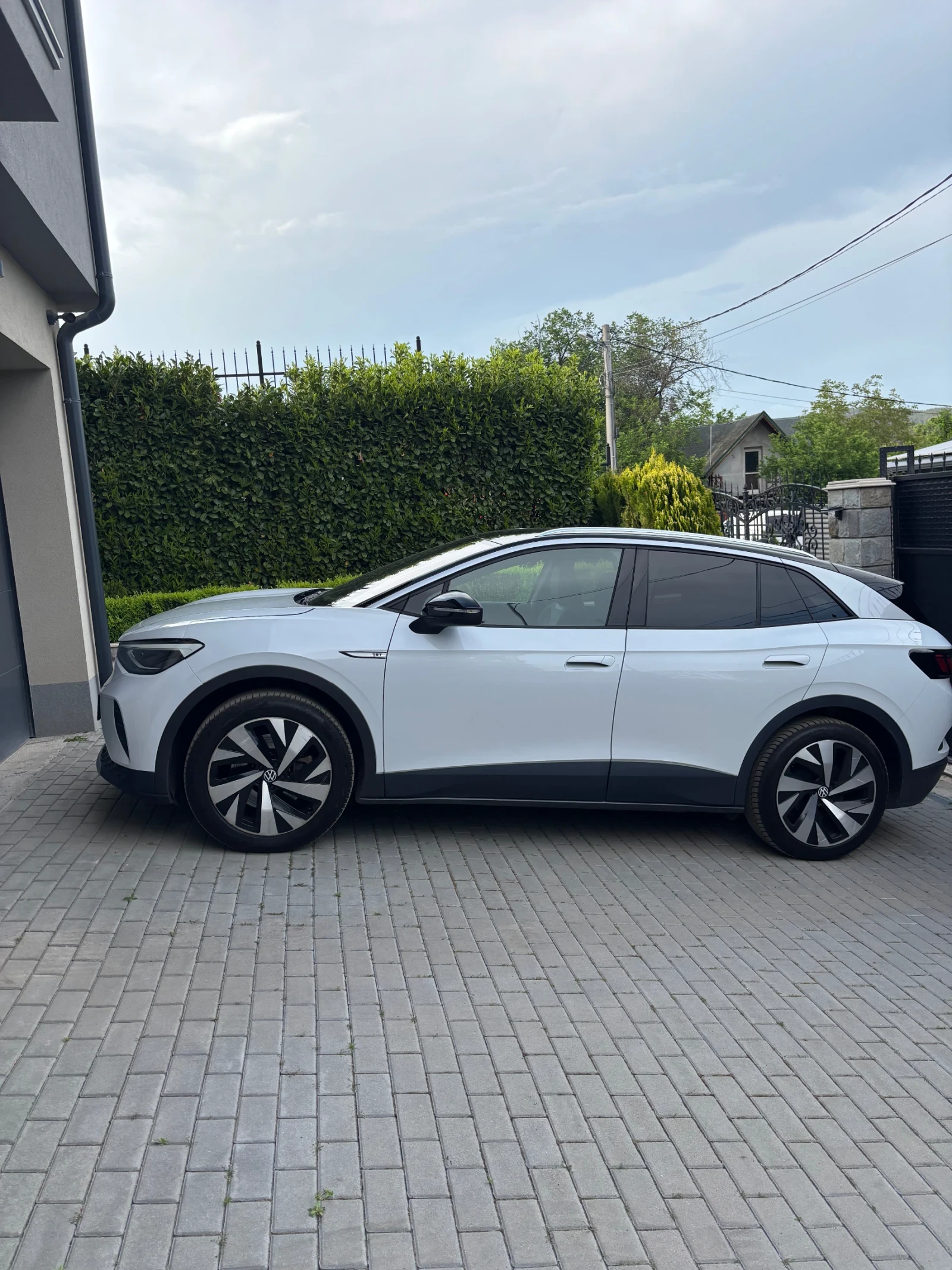 VW ID.4, снимка 3 - Автомобили и джипове - 54510594