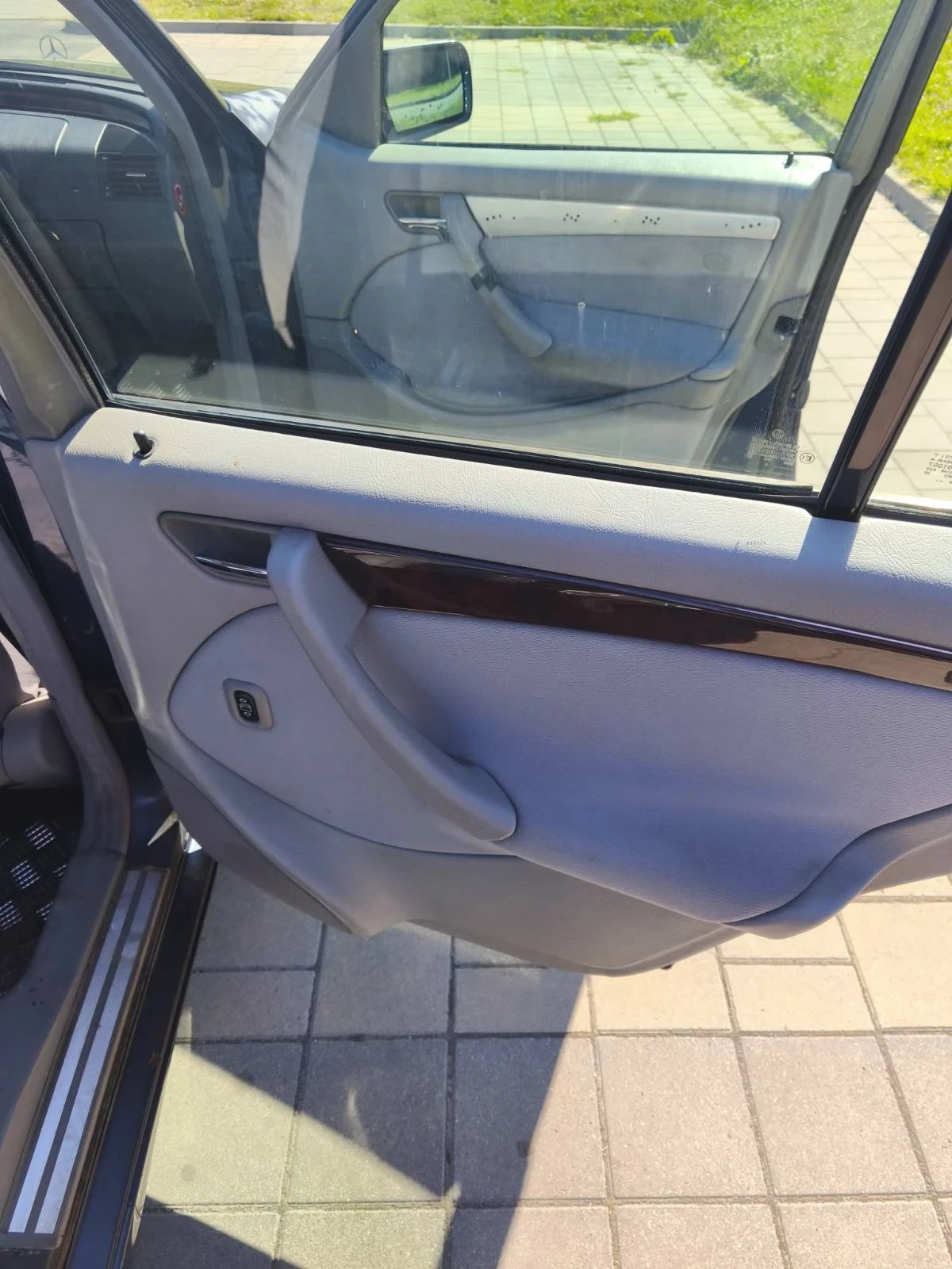 Mercedes-Benz C 220, снимка 10 - Автомобили и джипове - 55002813