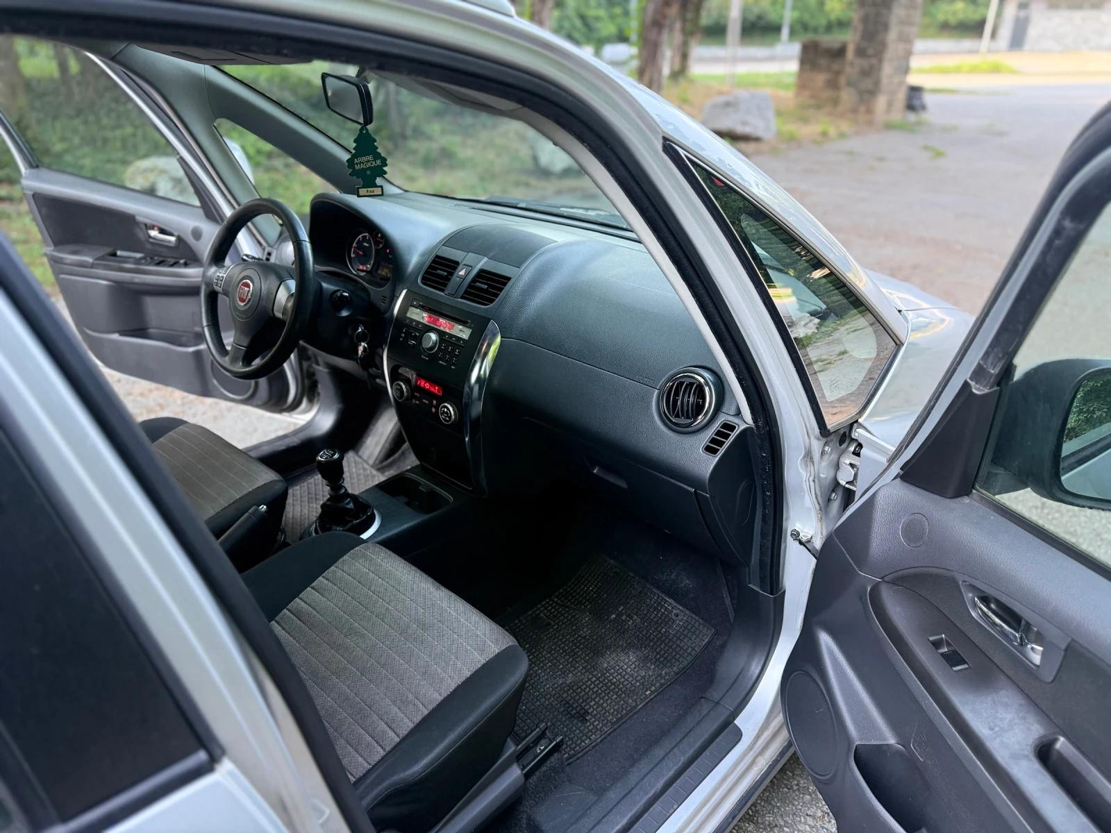Fiat Sedici 2.0 4x4, снимка 13 - Автомобили и джипове - 55257862