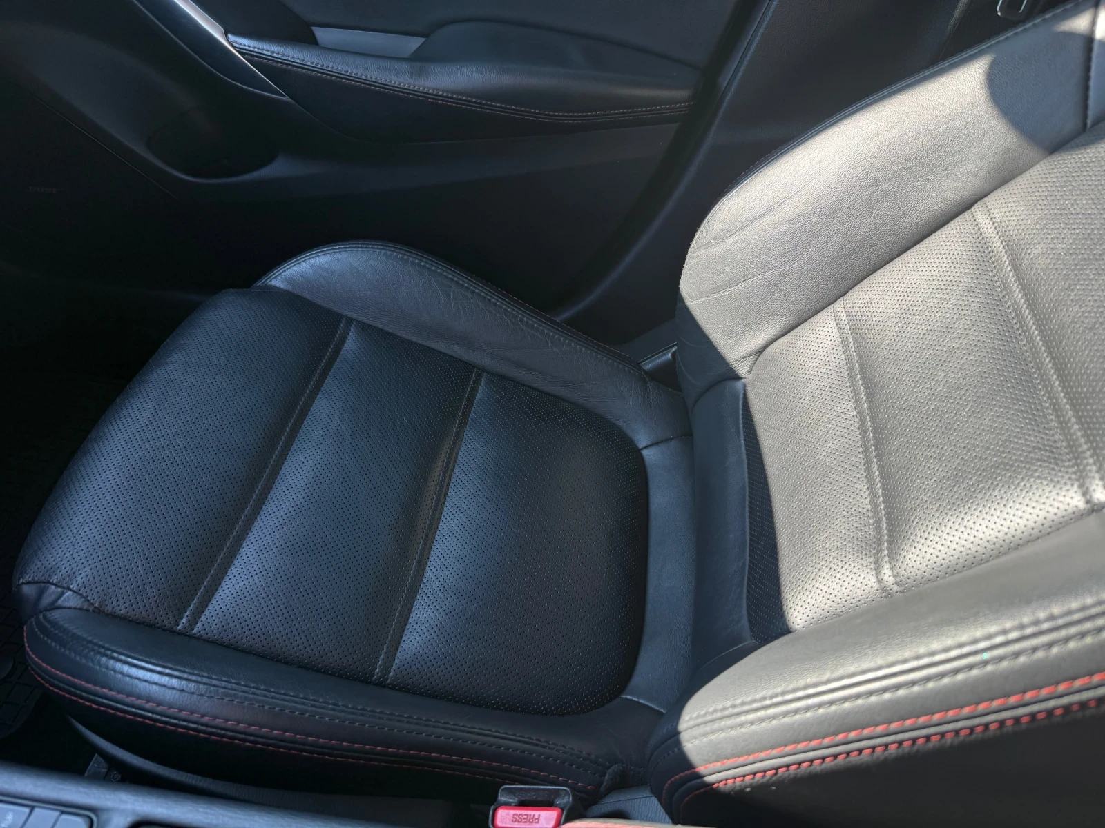 Mazda 6 SKYACTIV 2.2D 175 кс, снимка 9 - Автомобили и джипове - 55509326