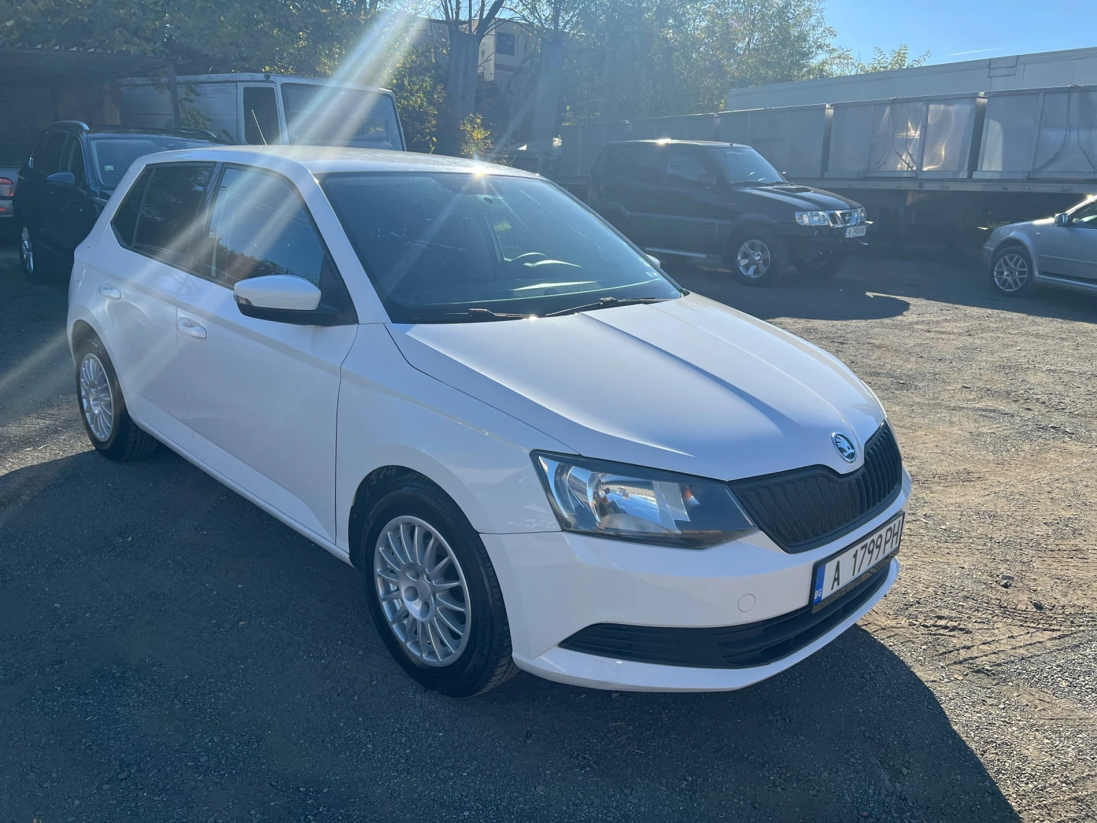 Skoda Fabia, снимка 2 - Автомобили и джипове - 55562413