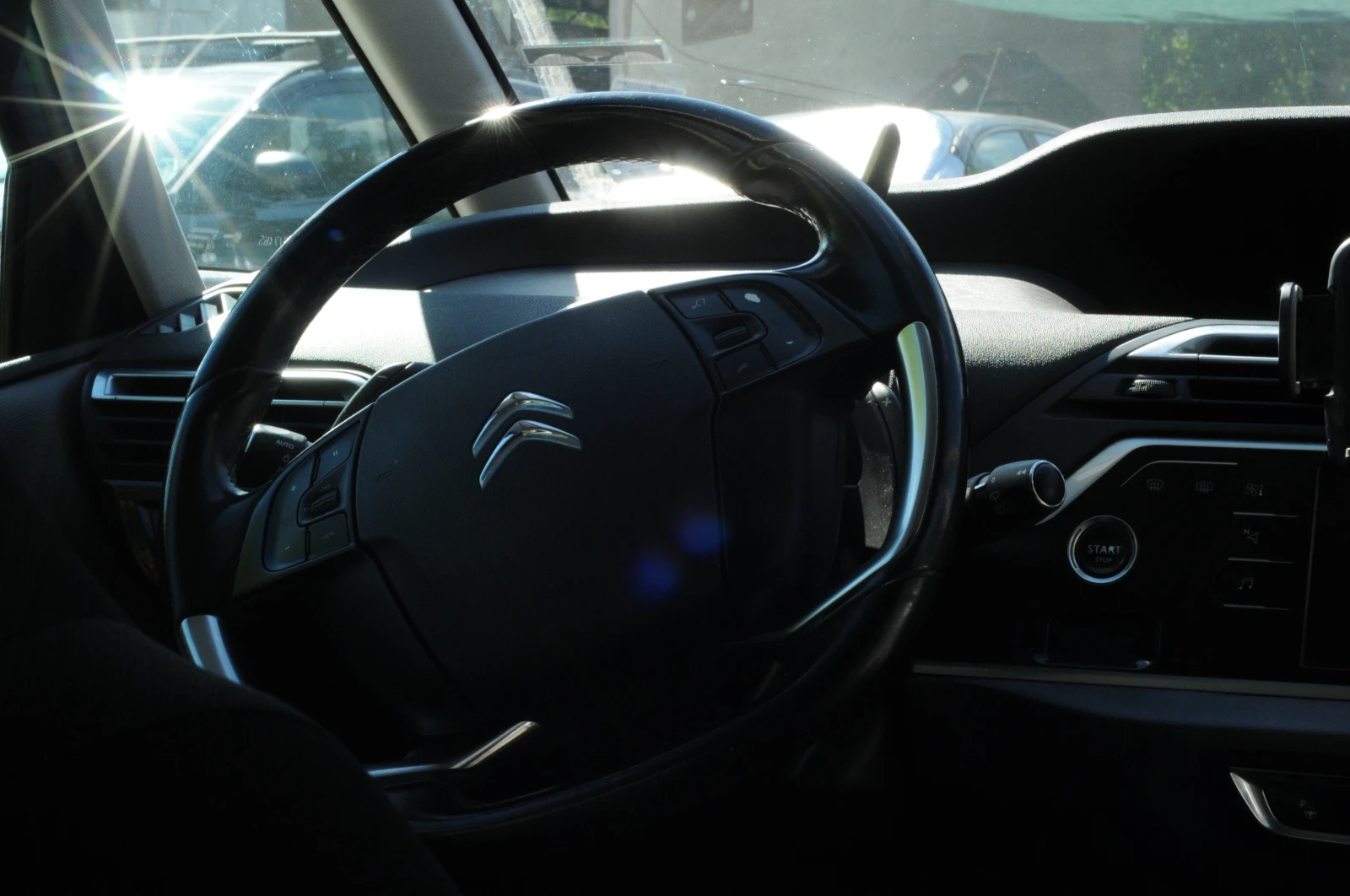 Citroen C4 Picasso 1.2, снимка 6 - Автомобили и джипове - 55622993