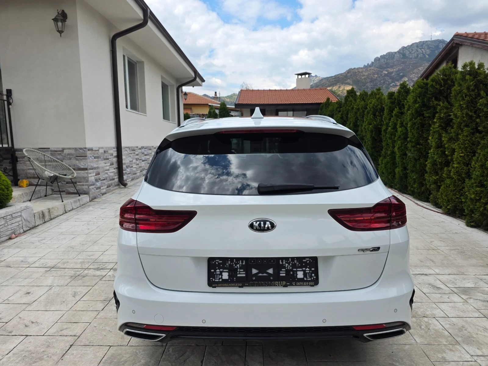 Kia Ceed 1.5 Т GT-PLUS LINE, снимка 6 - Автомобили и джипове - 55671672