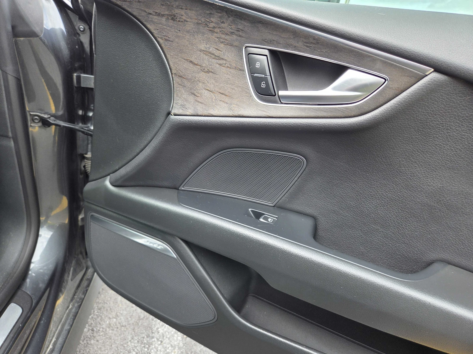 Audi A7 Progressiv / 360 / BOSE / CARFAX / АВТОКРЕДИТ, снимка 14 - Автомобили и джипове - 55938077
