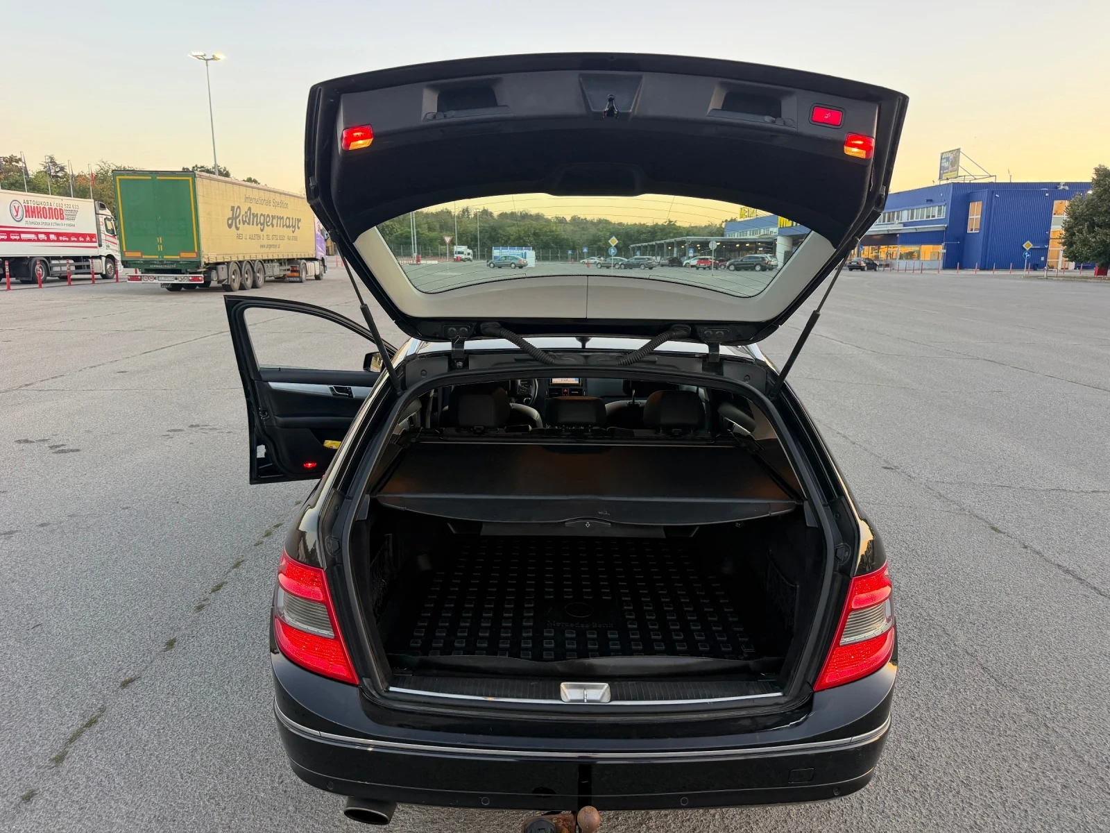 Mercedes-Benz C 220 CDI/AVANGARDE/АВТОМАТИК/НАВИГАЦИЯ/УНИКАТ!, снимка 17 - Автомобили и джипове - 55993718