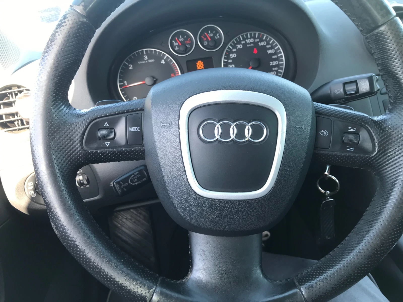 Audi A3 2.0TDI AVTOMAT , снимка 9 - Автомобили и джипове - 56248340
