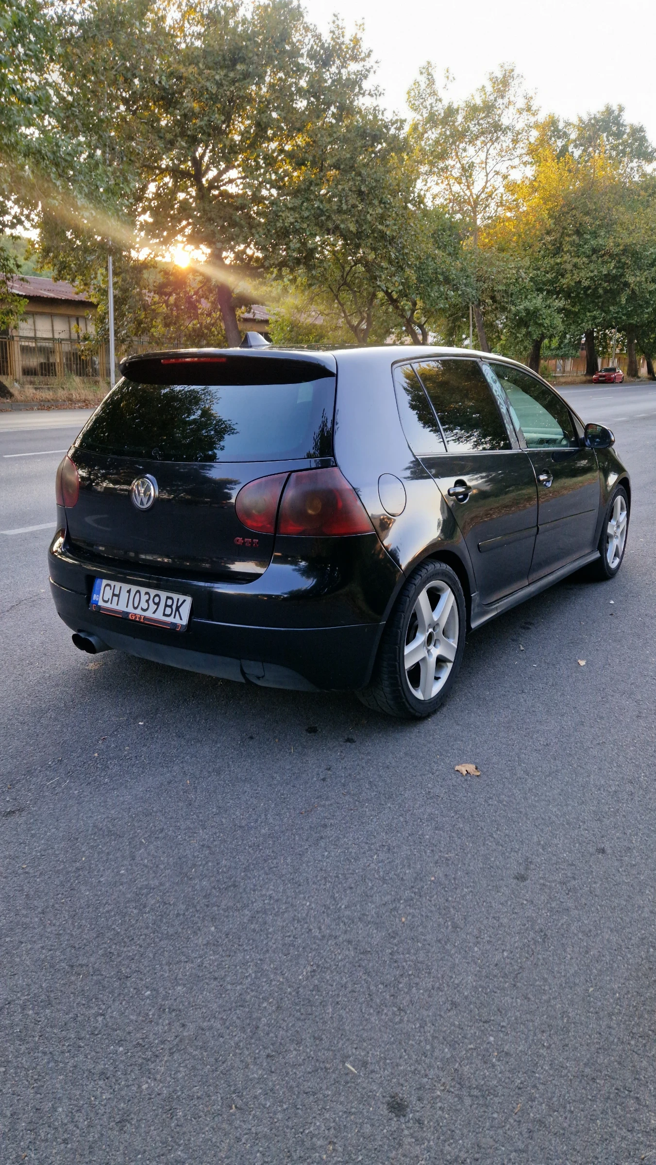 VW Golf, снимка 5 - Автомобили и джипове - 56297955