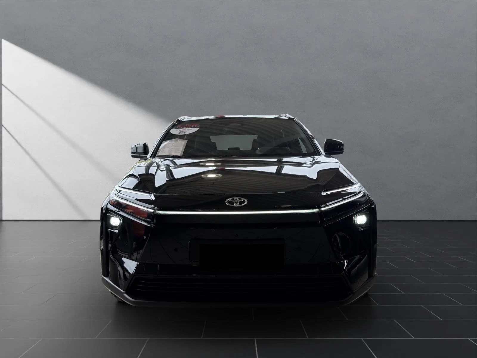 Toyota bZ4X LED 360 CAMERA , снимка 2 - Автомобили и джипове - 56575795