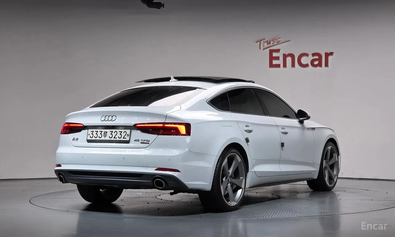 Audi A5 45 TFSI Quattro Premium Sportback, снимка 2 - Автомобили и джипове - 56696394