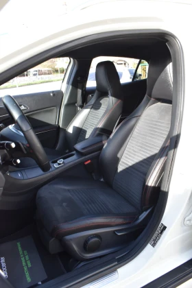Mercedes-Benz GLA 200 4MATIC* AMG-LINE* FULL-LED, снимка 11