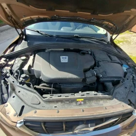 Volvo XC60 2.4 D5, снимка 16