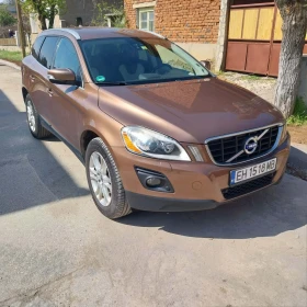 Volvo XC60 2.4 D5, снимка 2