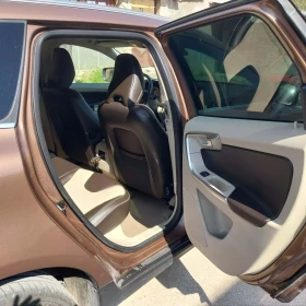 Volvo XC60 2.4 D5, снимка 10