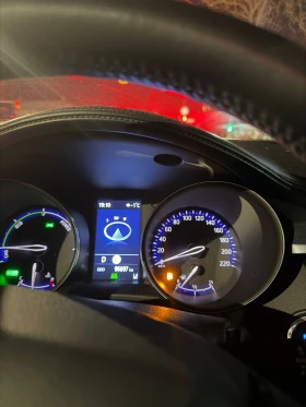 Toyota C-HR ПОДНОВЕНА ГАРАНЦИЯ, снимка 6