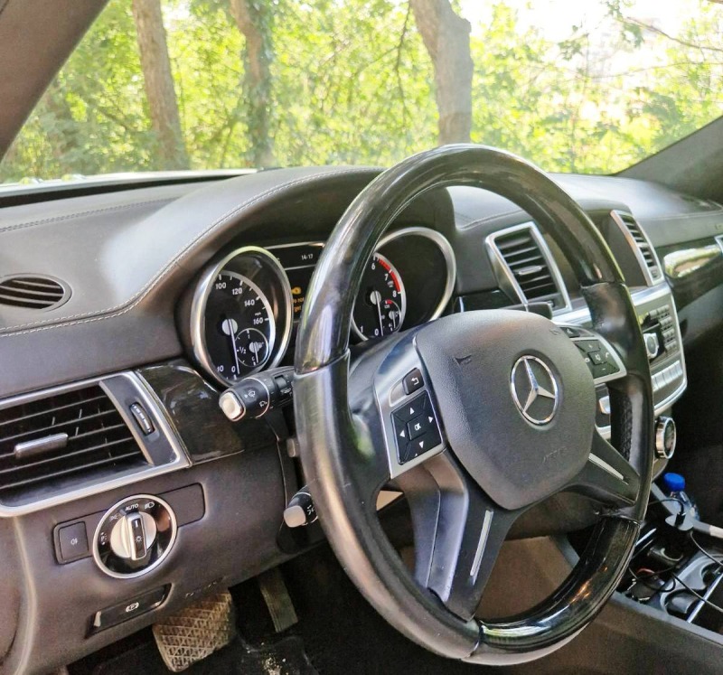 Mercedes-Benz GL 550* AMG* FULL* Обслужена , снимка 14 - Автомобили и джипове - 46461266