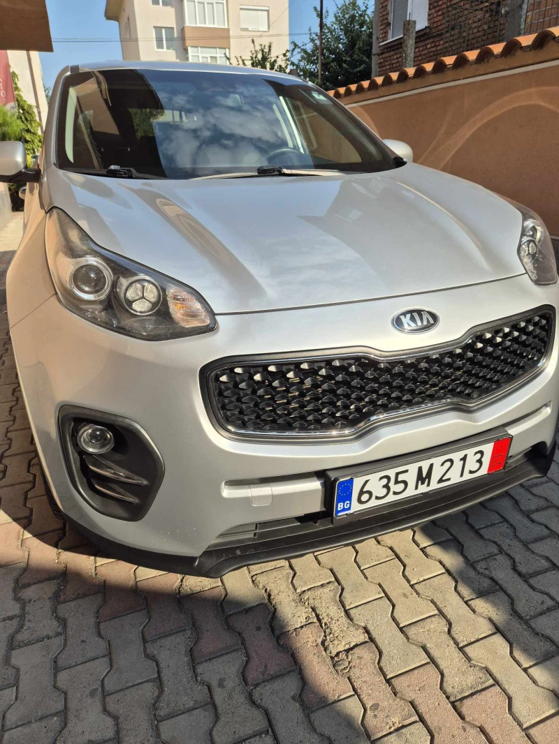 Kia Sportage, снимка 4 - Автомобили и джипове - 46913642