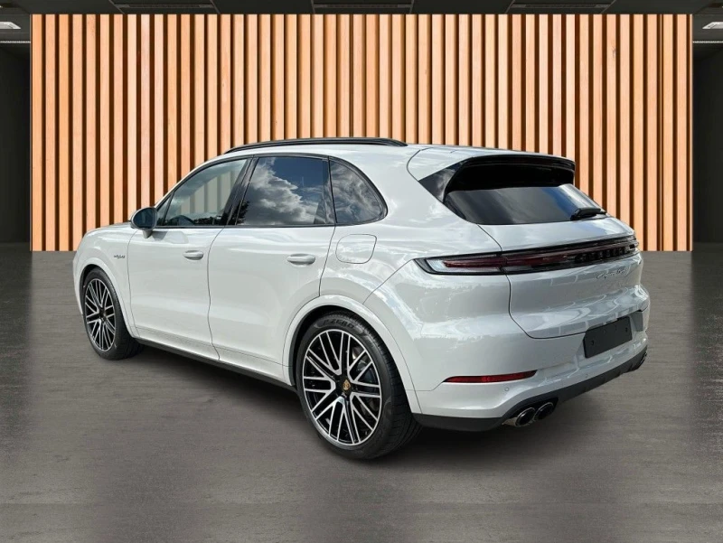 Porsche Cayenne TURBO E-HYBRID/FACELIFT/CARBON/MATRIX/PANO/BOSE/, снимка 4 - Автомобили и джипове - 48442234