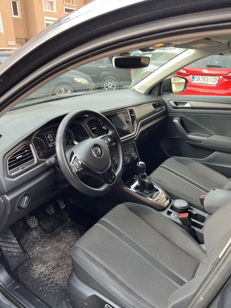 VW T-Roc 1.6 TDI SCR, снимка 5 - Автомобили и джипове - 49071455