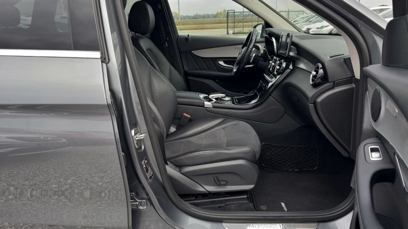 Mercedes-Benz GLC 250 d AMG 4x4 OFFROAD 9G PANORAMA ПОДГРЕВ KeyLess, снимка 13 - Автомобили и джипове - 52582707