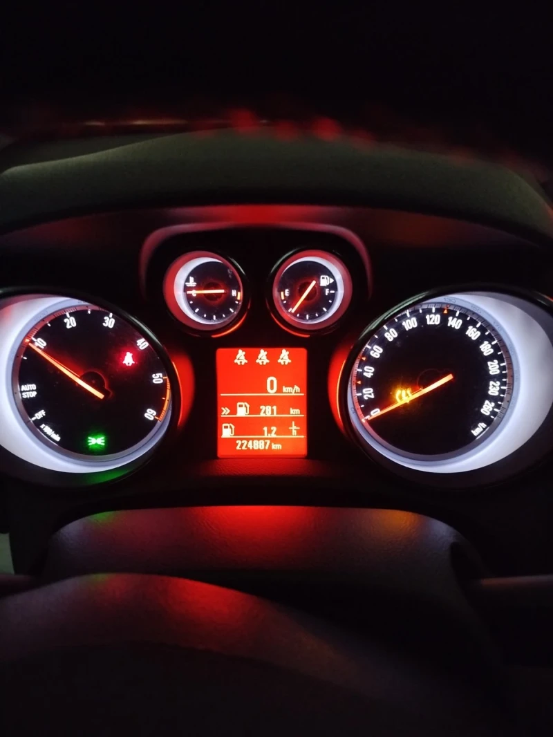 Opel Mokka 1.7 CDTI 4x4 , снимка 9 - Автомобили и джипове - 52922805