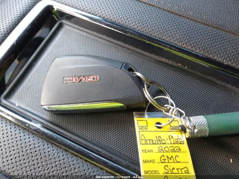 Gmc Sierra 3.0L I-6 DI, DOHC, VVT, TURBO, 277HP 4X4 Drive, снимка 3 - Автомобили и джипове - 53046618