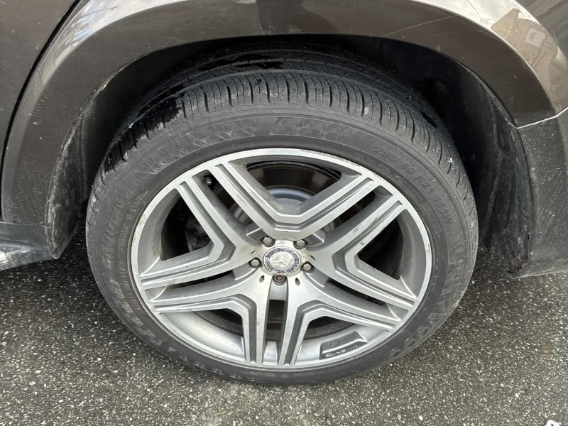 Mercedes-Benz GL 550 4.6L 8cyl AWD, снимка 3 - Автомобили и джипове - 53525573