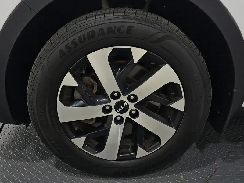 Kia Sorento 2.5T 2WD* Подгрев* Обдухване, снимка 5 - Автомобили и джипове - 56688331