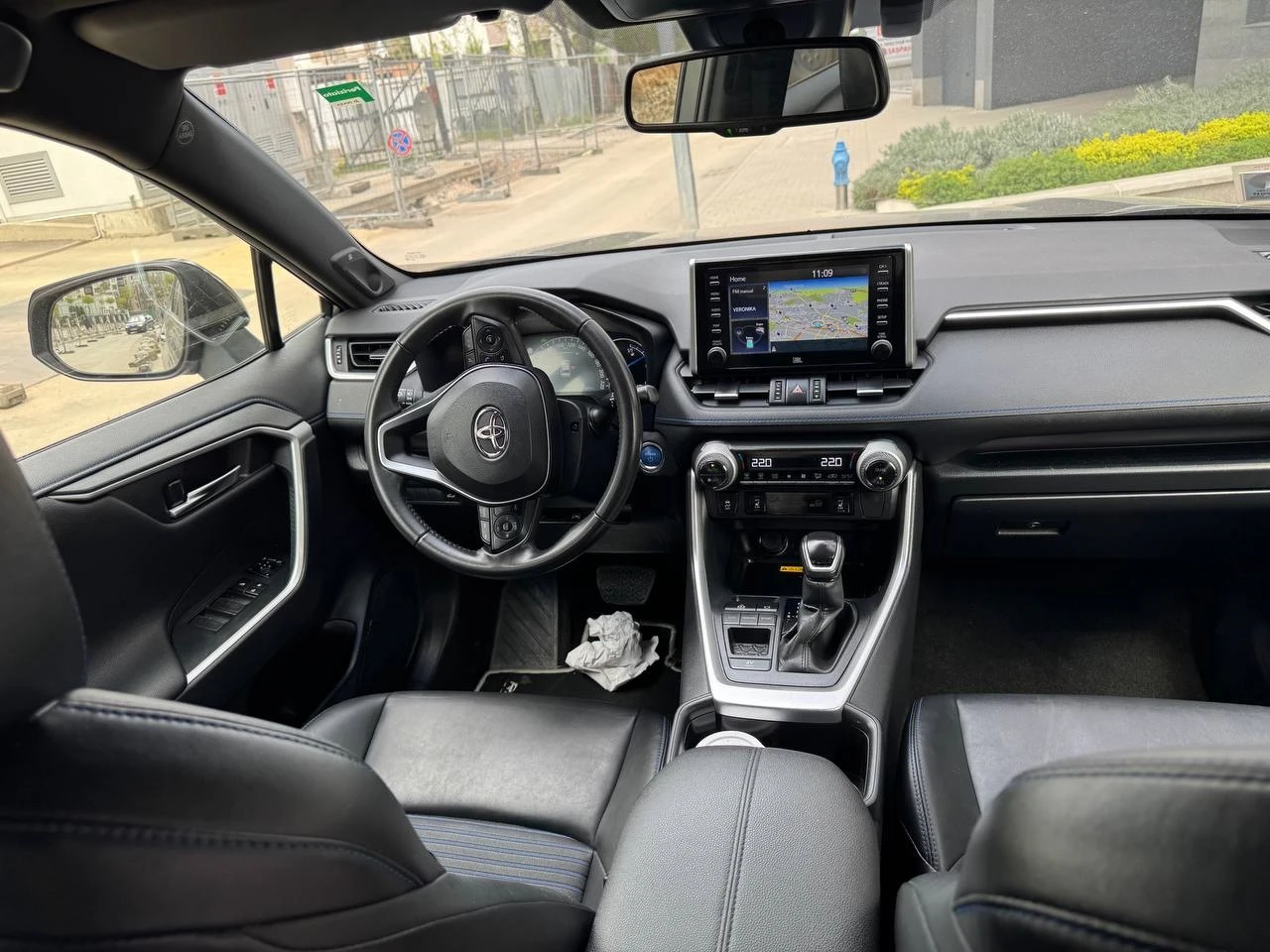 Toyota Rav4 Hybrid, JBL, Style  - изображение 6