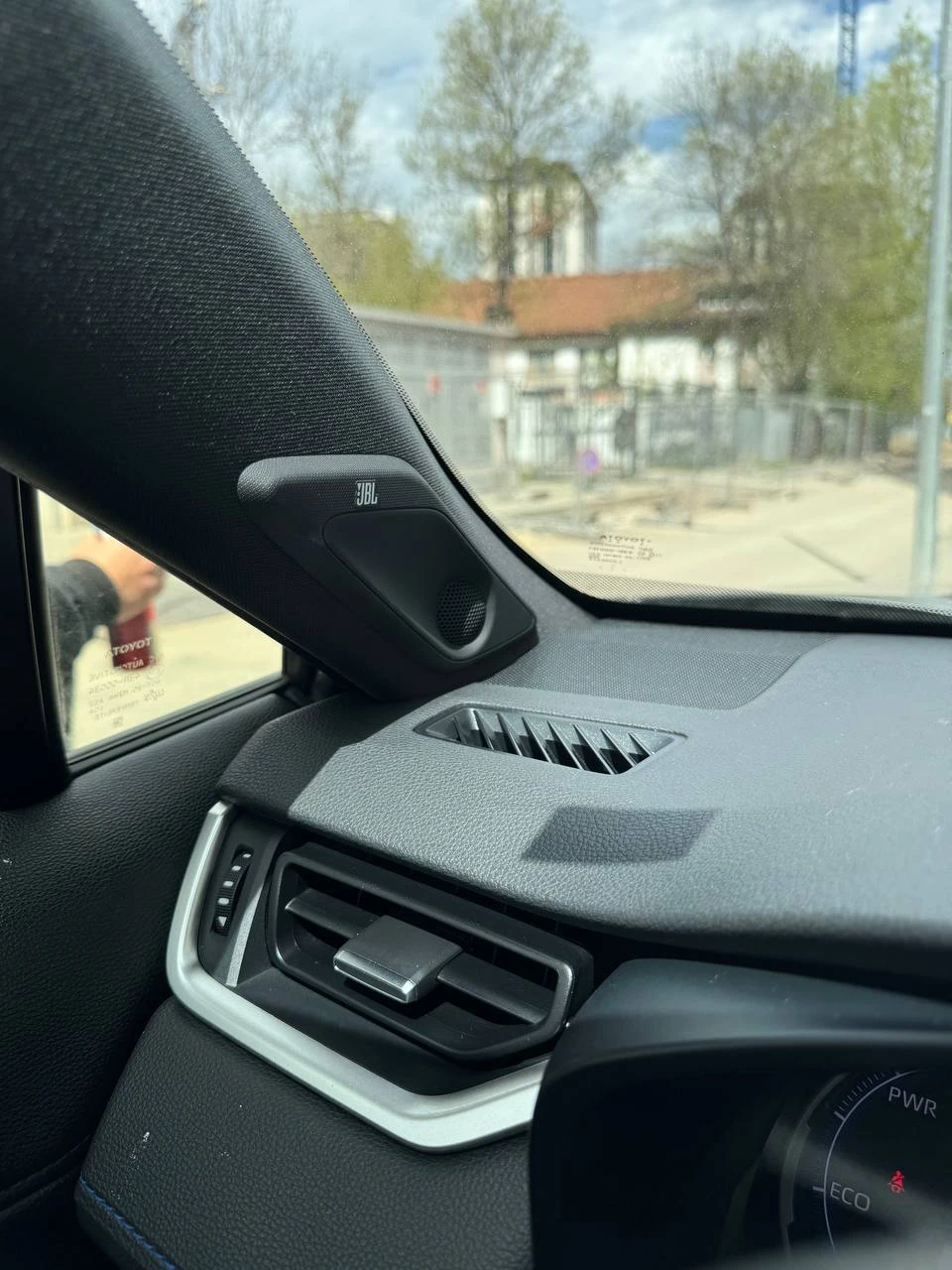 Toyota Rav4 Hybrid, JBL, Style  - изображение 9
