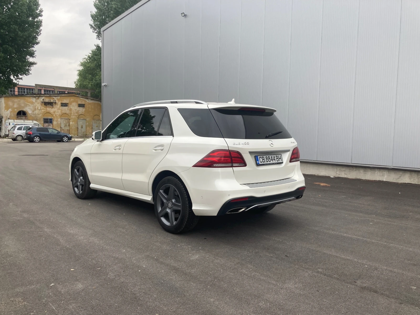 Mercedes-Benz GLE 400 4Matic/AMG/1-ви собственик/SilverStar - изображение 7