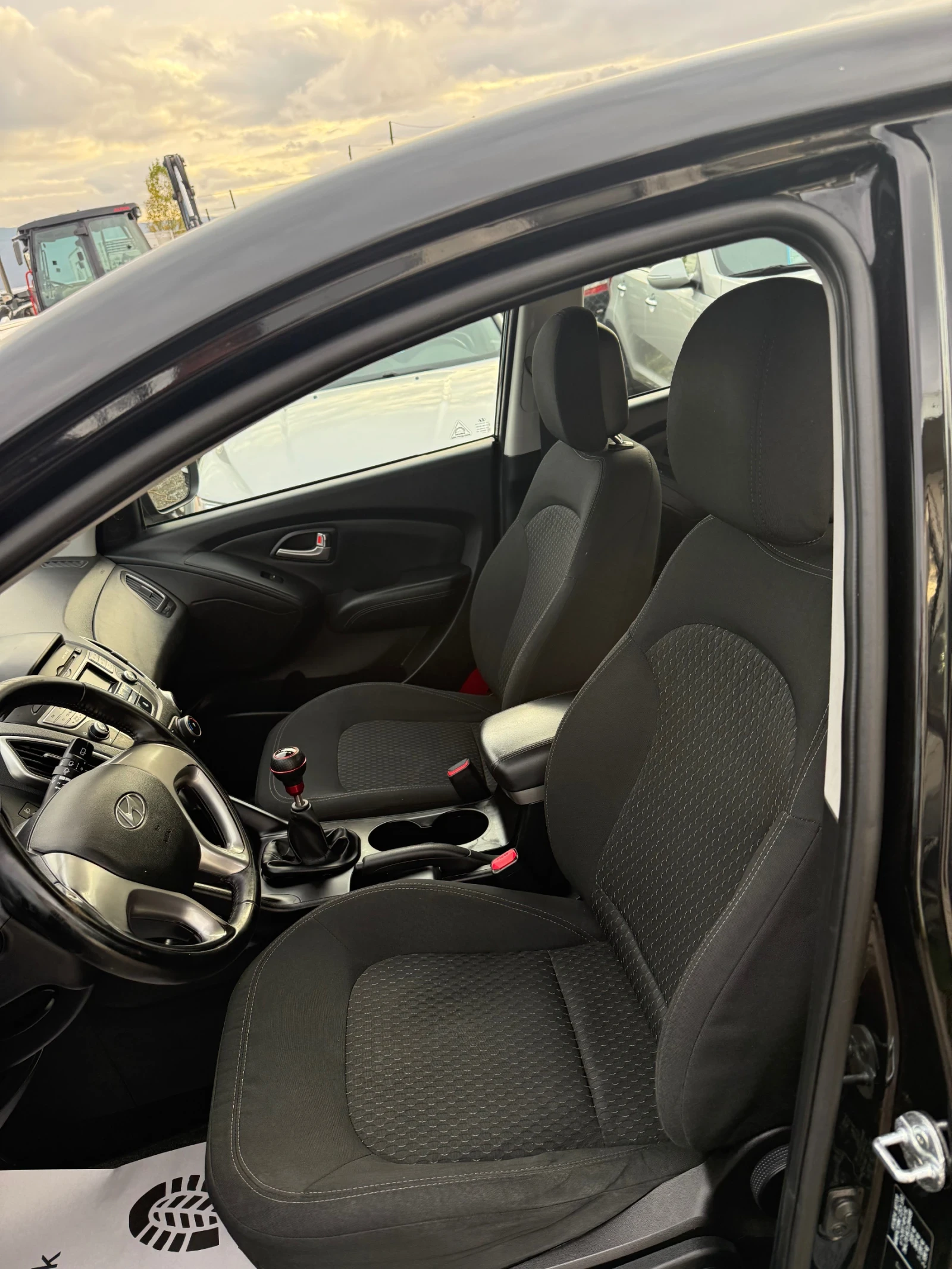 Hyundai IX35 2.0i 163.  44 | Mobile.bg   10