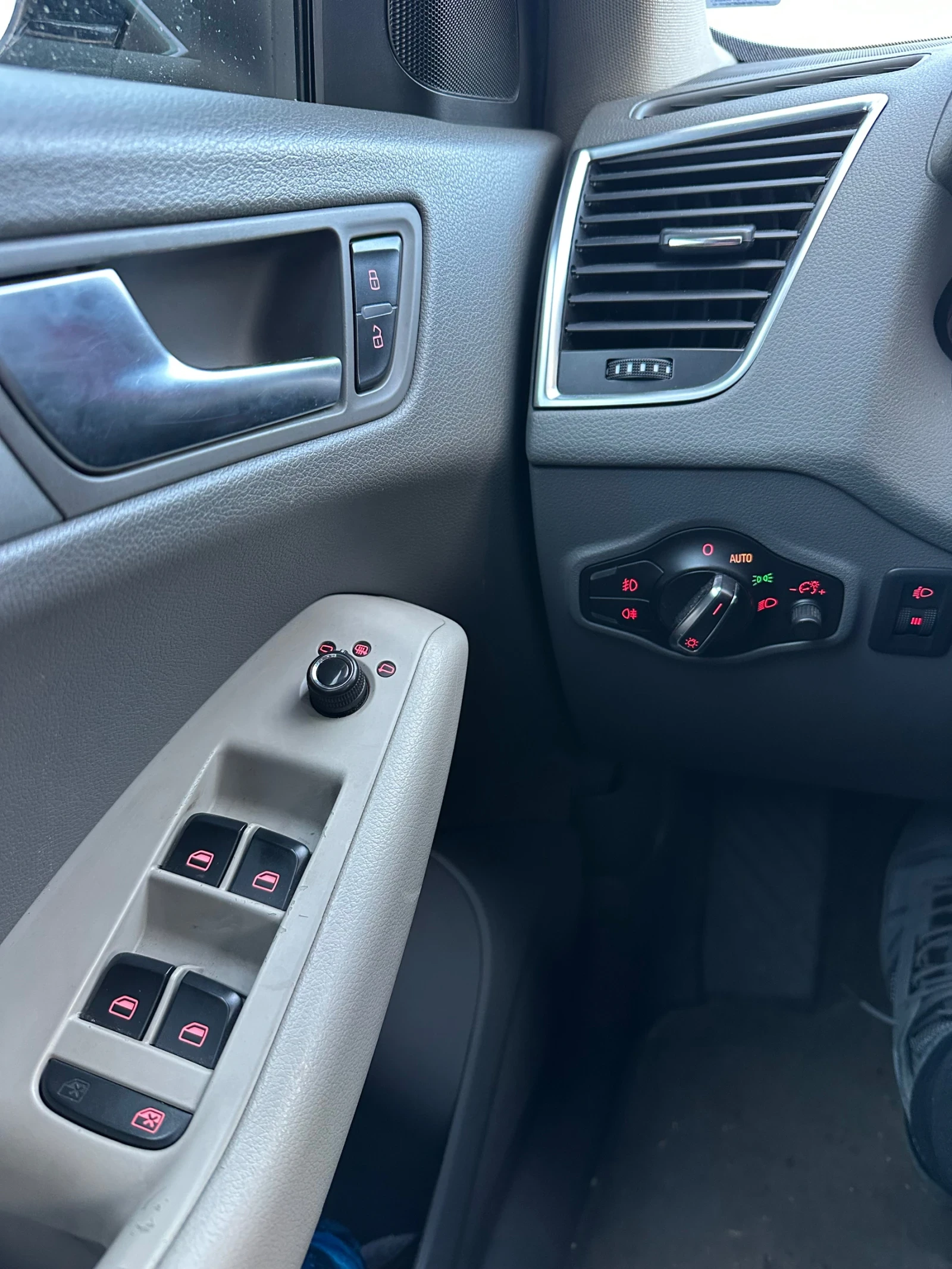 Audi Q5 2.0 TFSI Quatro, снимка 7 - Автомобили и джипове - 55334926