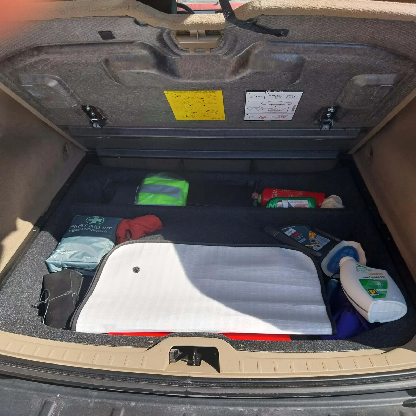 Volvo XC60 2.4 D5, снимка 13 - Автомобили и джипове - 54243335