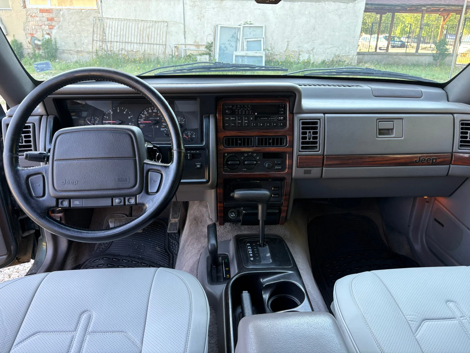 Jeep Grand cherokee, снимка 10 - Автомобили и джипове - 55167975