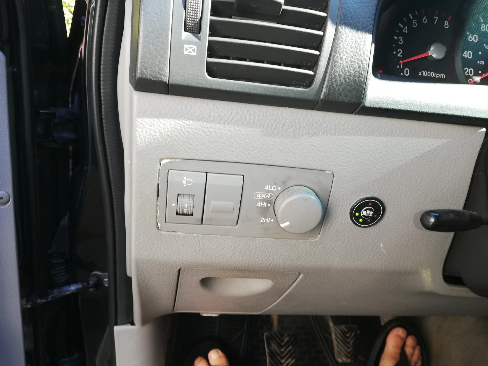 Kia Sorento, снимка 3 - Автомобили и джипове - 55363592