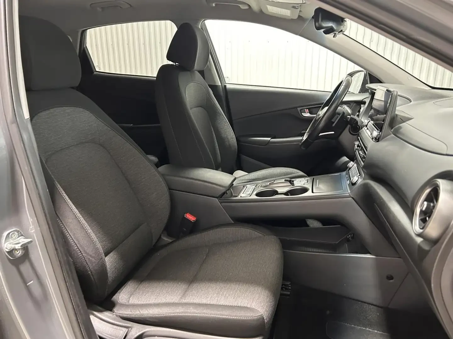 Hyundai Kona Preferred Mags GPS Bluetooth Sièges/Volant Ch, снимка 13 - Автомобили и джипове - 55702184
