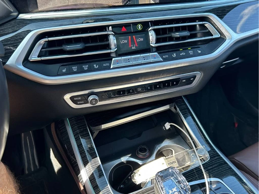 BMW X7 * xDrive40i * АВТОКРЕДИТ БЕЗ ПЪРВОНАЧАЛНА ВНОСКА* , снимка 10 - Автомобили и джипове - 56091625