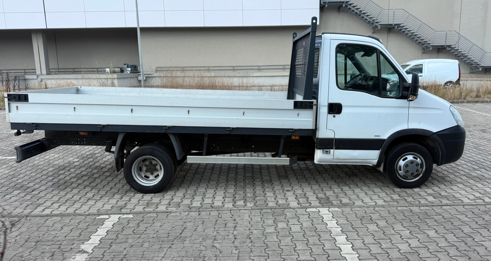 Iveco Daily 50C15/N1 - Б кат./3.0D/150kc/6ck/167 х.км/Бордови, снимка 4 - Бусове и автобуси - 55942957