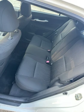 Toyota Auris 1.33 VVT-I 99kc 6  | Mobile.bg    11
