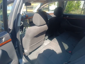 Toyota Avensis, снимка 11