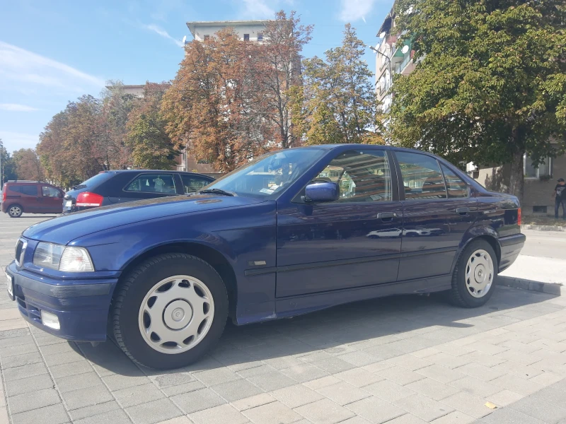 BMW 316 1.6 i, снимка 4 - Автомобили и джипове - 47473544