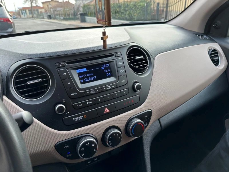 Hyundai I10, снимка 11 - Автомобили и джипове - 48317589