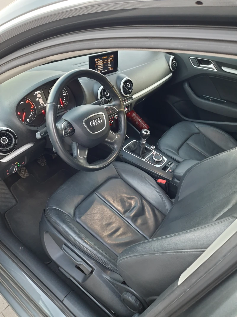 Audi A3 1, 6 TDI Sportback Euro 6b, снимка 9 - Автомобили и джипове - 52904322
