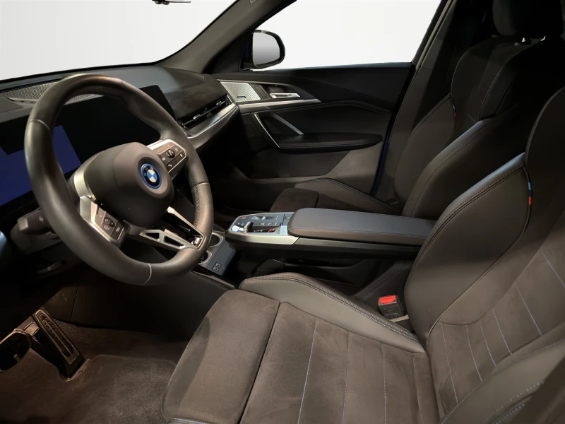 BMW iX2 xDrive30, снимка 6 - Автомобили и джипове - 53072903
