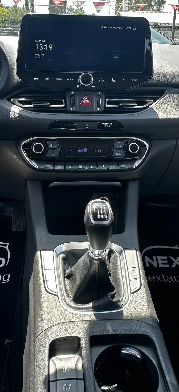 Hyundai I30 1.6HYBRID 136HP LANE ASSIST CAM KEYLESS EU6, снимка 17 - Автомобили и джипове - 55299317