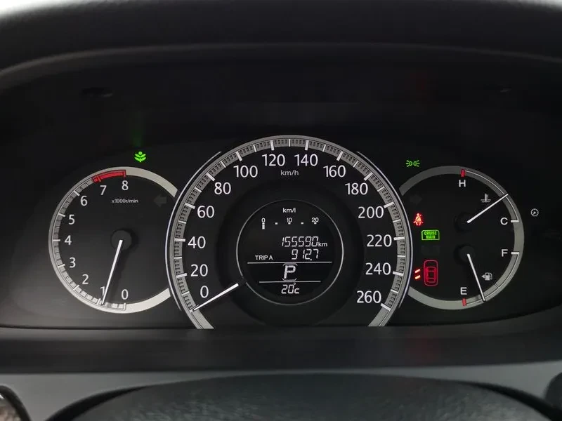 Honda Accord 2.4 9Th Generation, снимка 15 - Автомобили и джипове - 56020578