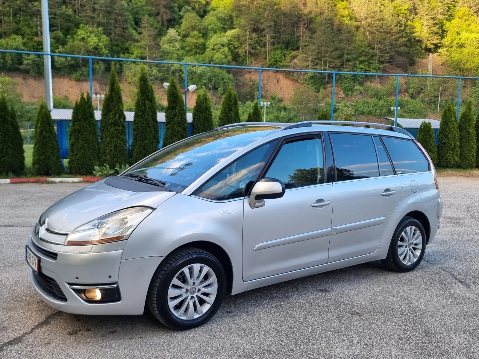 Citroen Grand C4 Picasso 2.0 AVTOMAT/EXCLUZIVE/7mesta - изображение 2