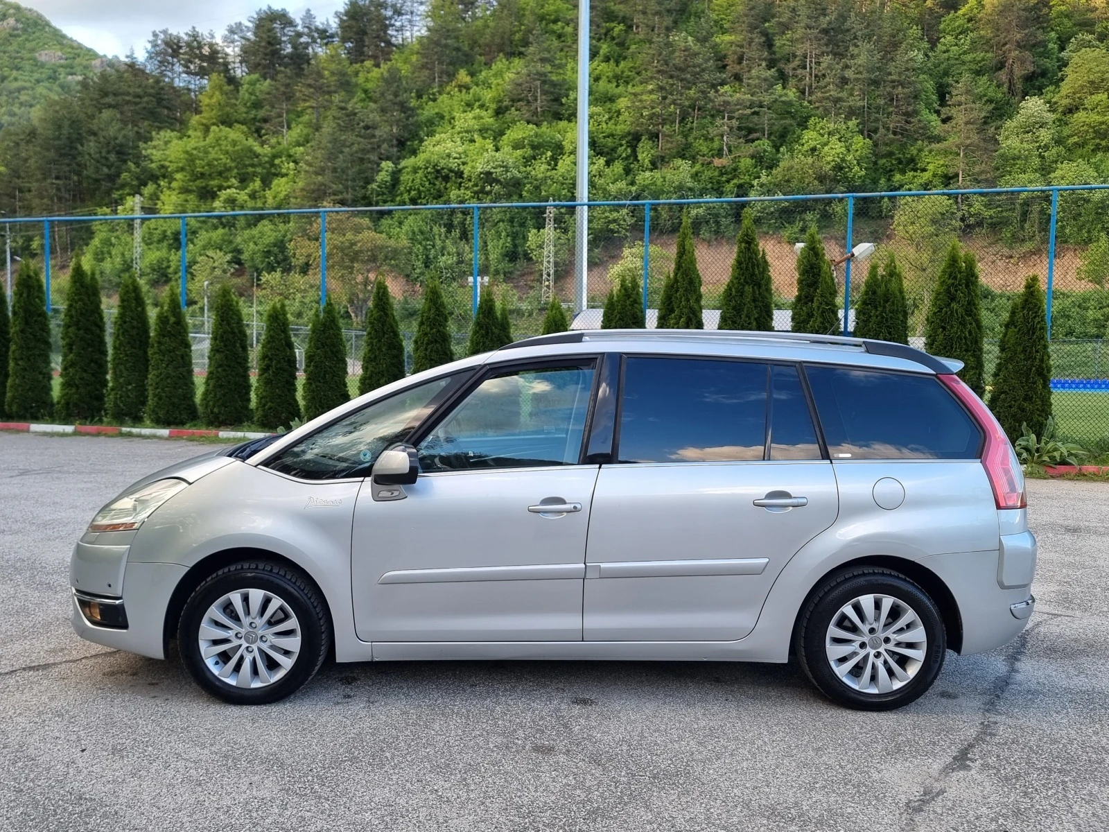 Citroen Grand C4 Picasso 2.0 AVTOMAT/EXCLUZIVE/7mesta - изображение 3